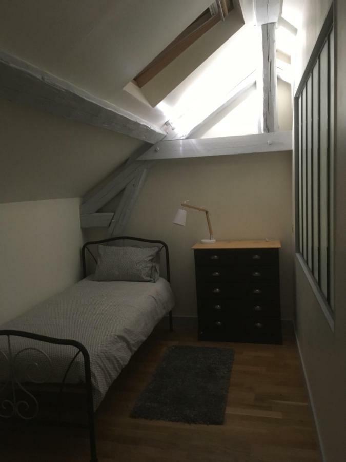 Au Tilleul Apartment Mezieres-sur-Seine Exterior photo
