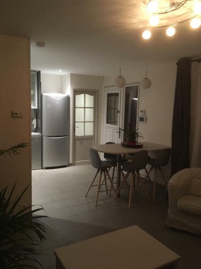 Au Tilleul Apartment Mezieres-sur-Seine Exterior photo